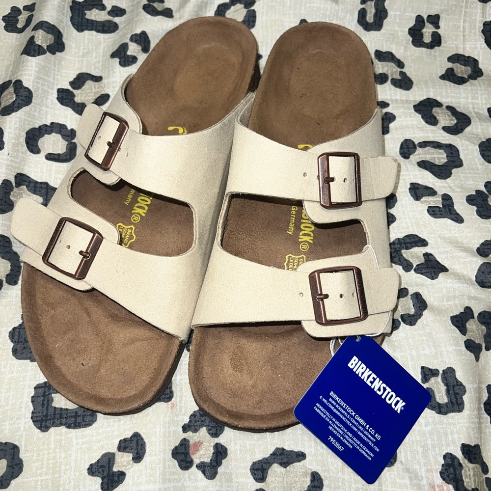 Birkenstock size 40 (9 female)